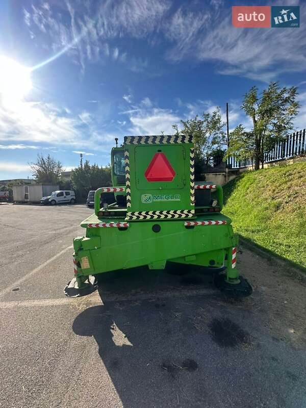 Телескопический погрузчик Merlo Roto 2005 в Черновцах