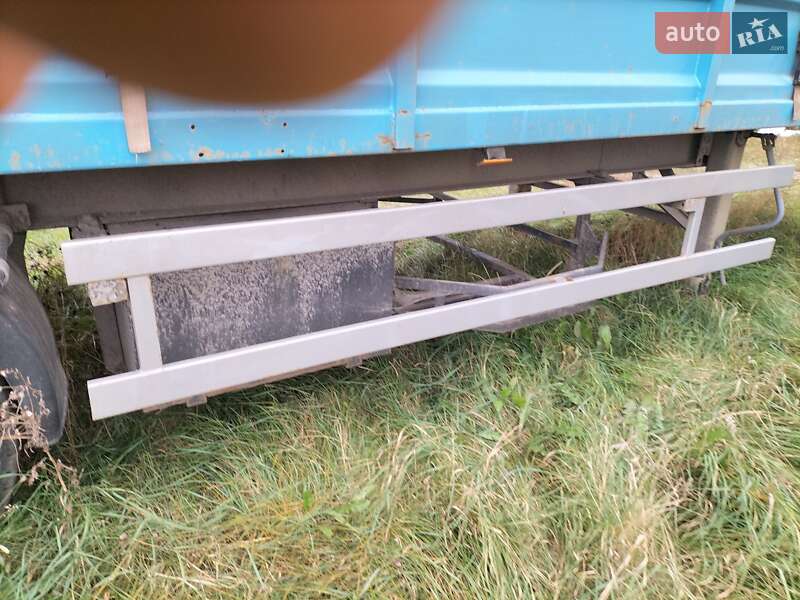 Зерновоз - полуприцеп Metaco SD 2001 в Гадяче