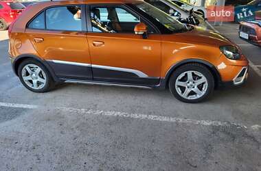 Хэтчбек MG 3 Cross 2013 в 