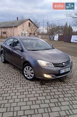 Седан MG 350 2014 в Косові