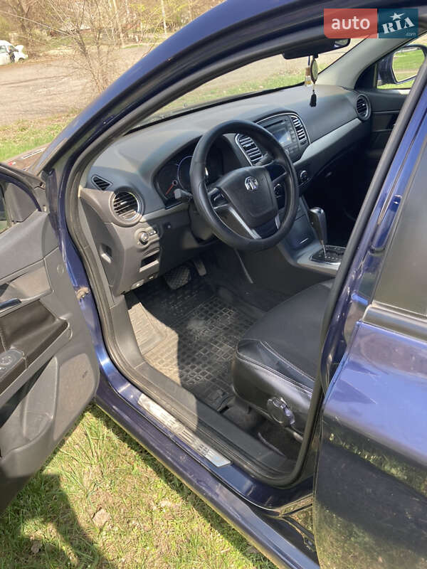 Седан MG 350 2012 в Кривом Роге