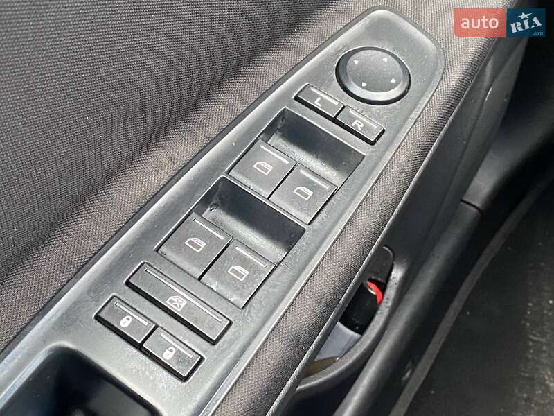 Седан MG 350 2013 в Києві фото 24 Седан MG 350 2013 в Києві