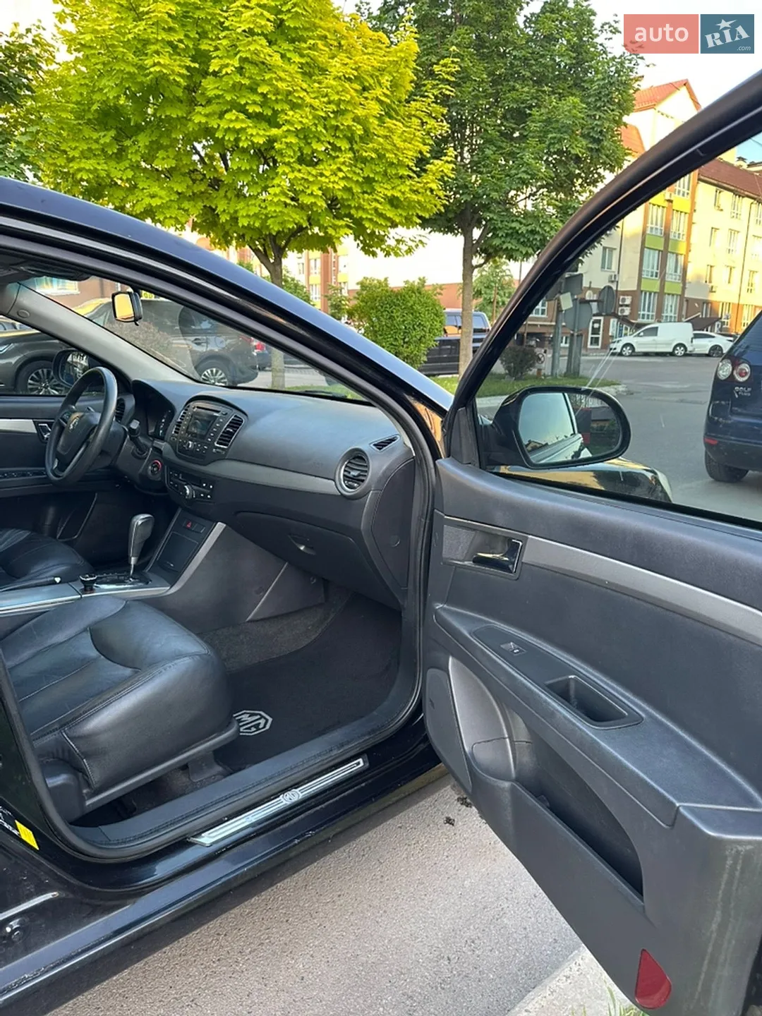 2012 MG 350 - мініатюра 8