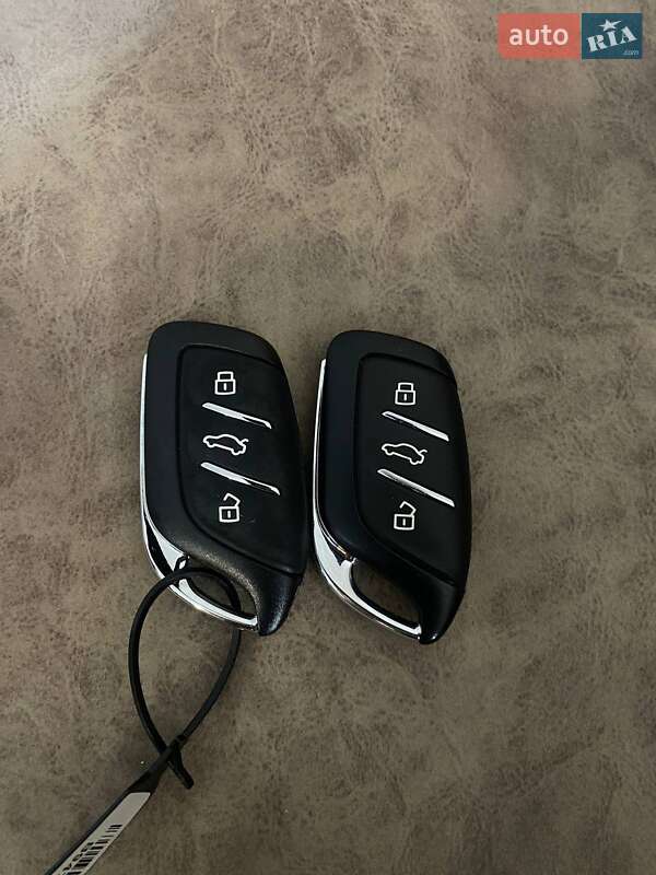 Хетчбек MG 4 2023 в Києві фото 41 Хетчбек MG 4 2023 в Києві