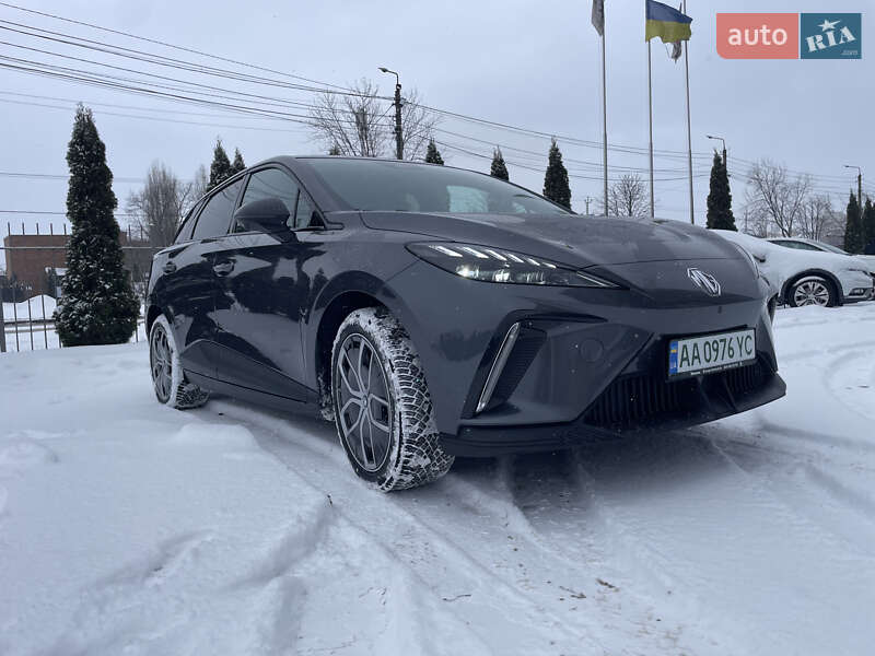 Хэтчбек MG 4 2023 в Киеве