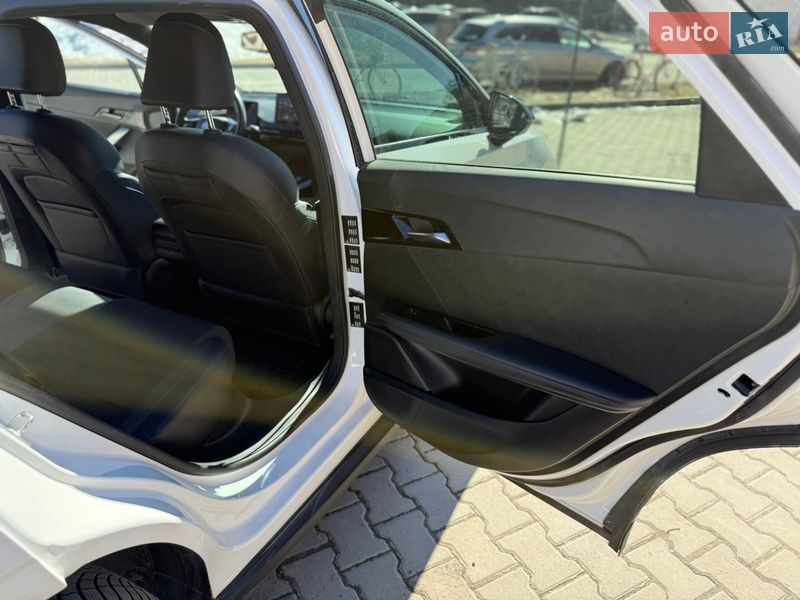 Хэтчбек MG 4 2023 в Бережанах