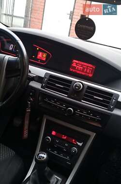 Седан MG 550 2012 в 