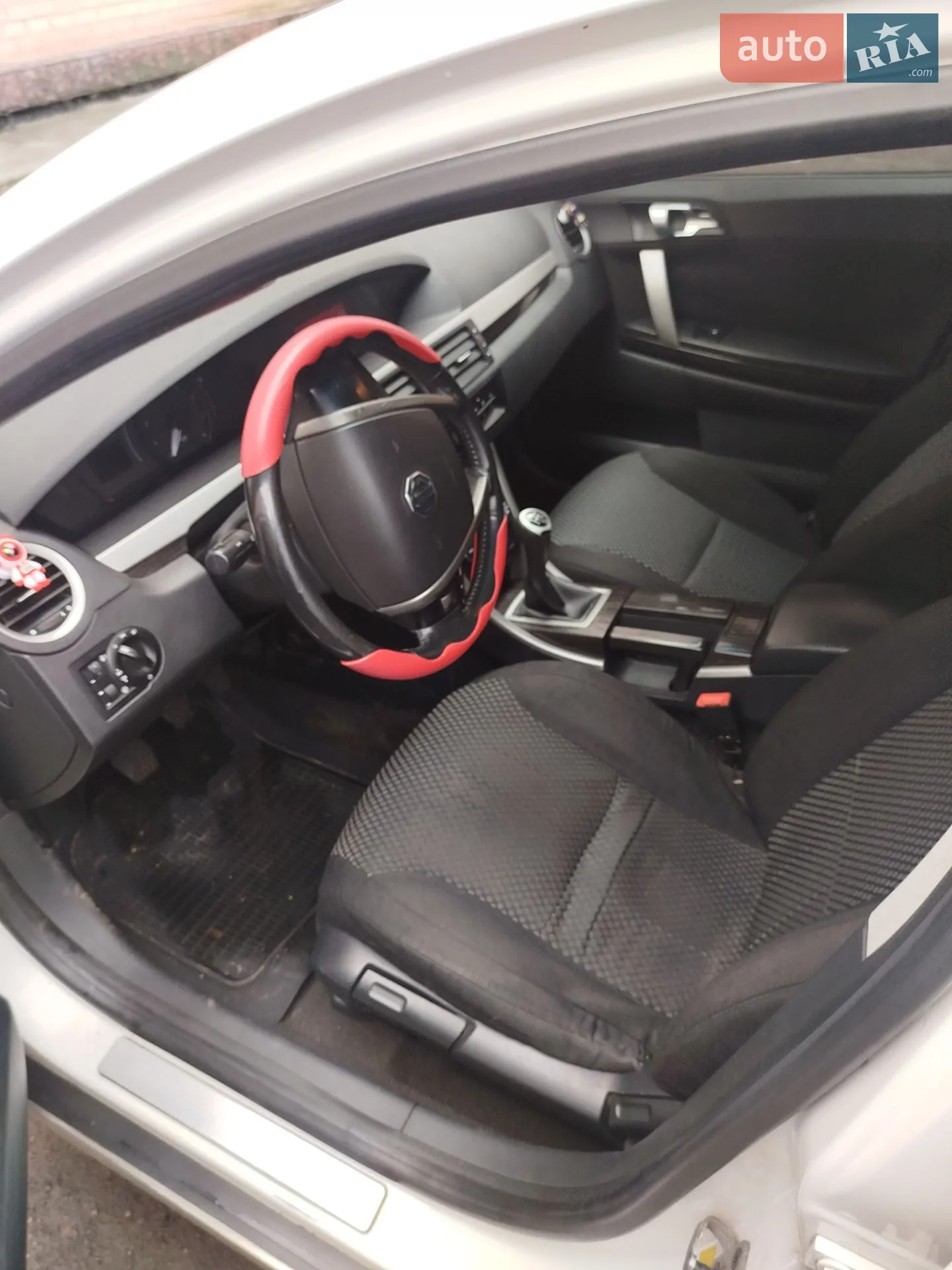 2012 MG 550 - мініатюра 9