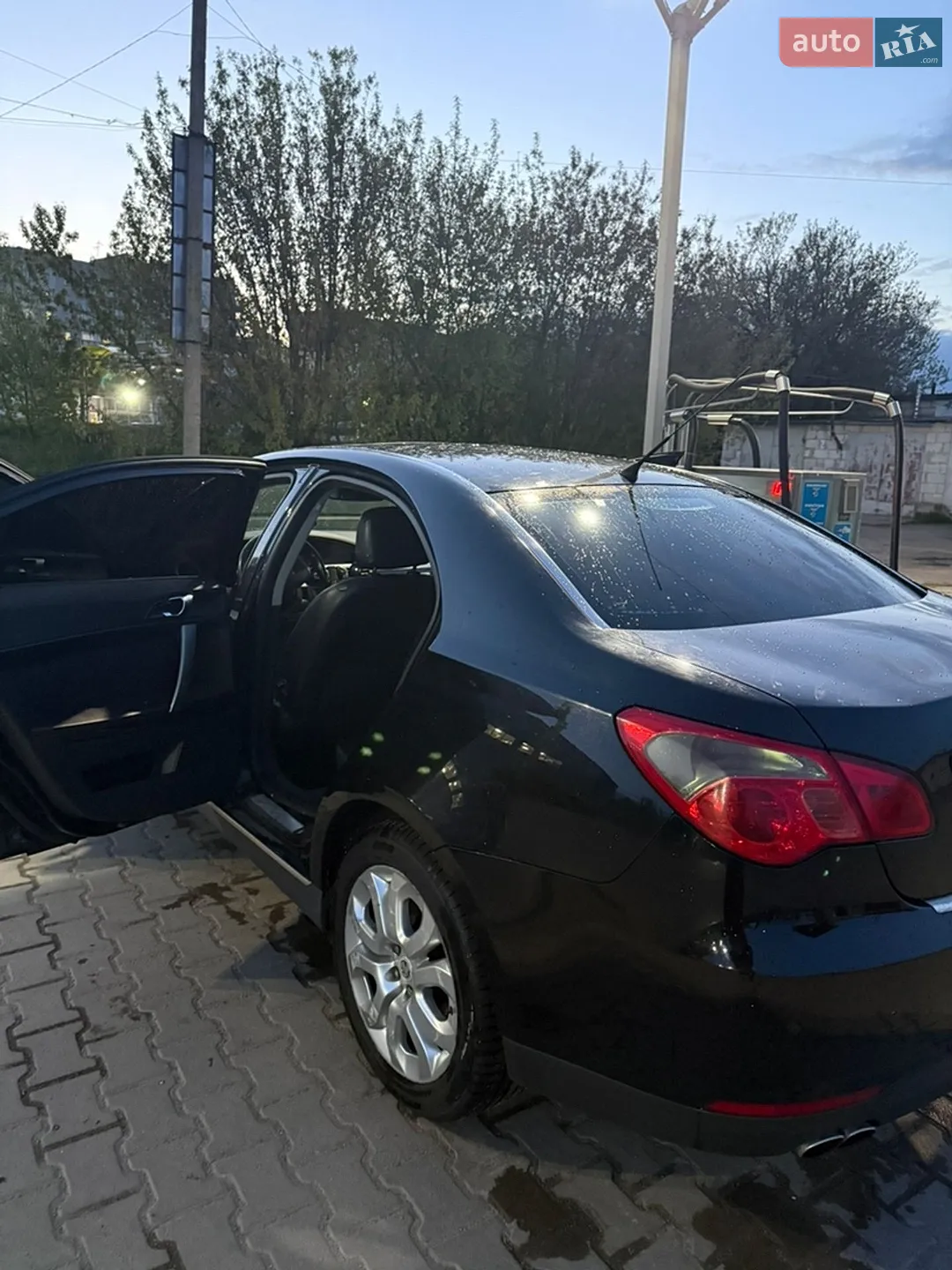 2012 MG 550 - мініатюра 6