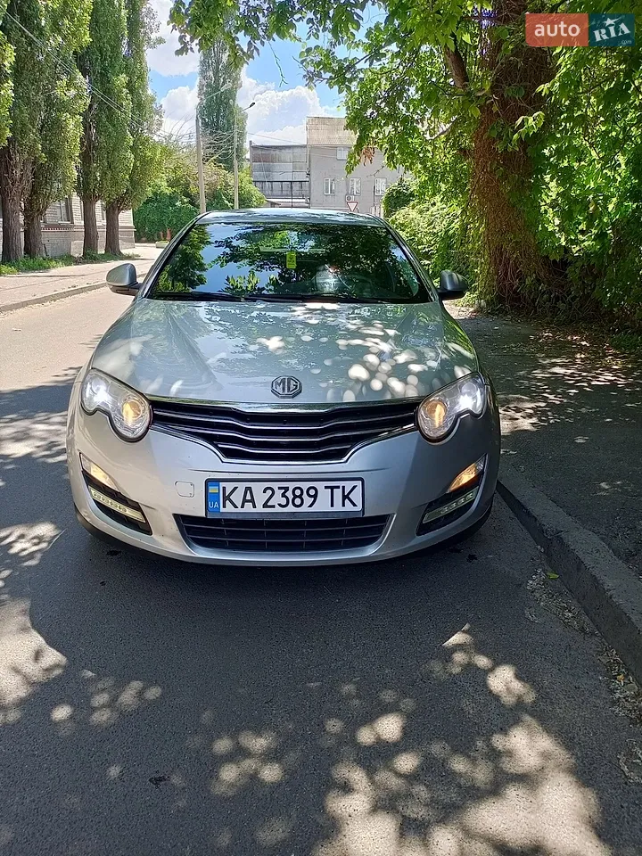 2011 MG 550 - мініатюра 7