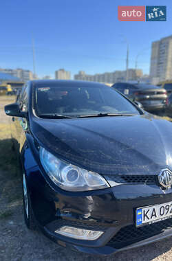 Хетчбек MG 5 2013 в 