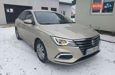 Седан MG 5 2021 в 