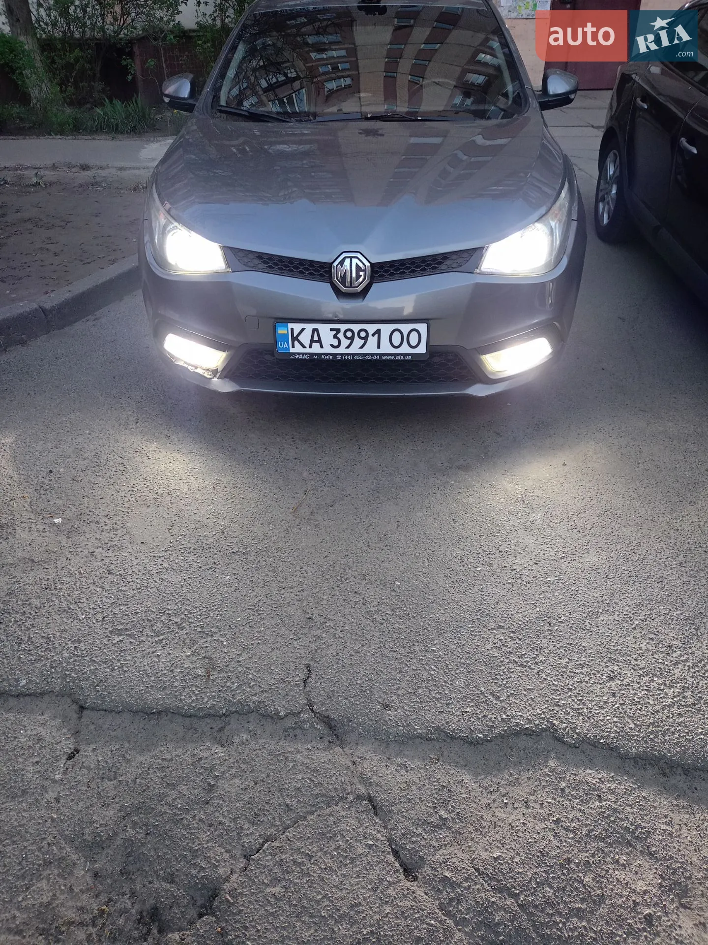 2013 MG 5 - мініатюра 18