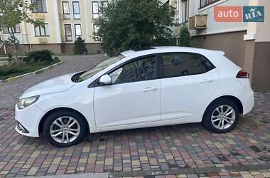 Хэтчбек MG 5 2013 в 
