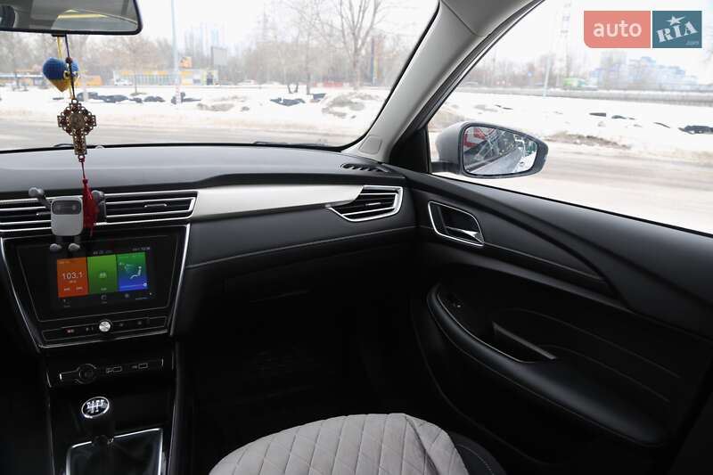 Седан MG 5 2022 в Києві фото 15 Седан MG 5 2022 в Києві