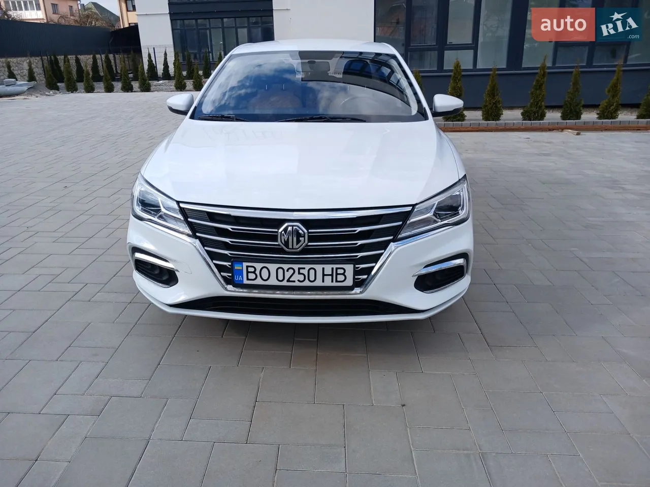 2013 MG 5 - мініатюра 12