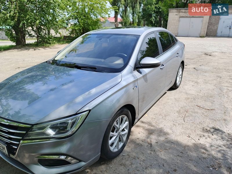 Седан MG 5 2019 в Кам'янському
