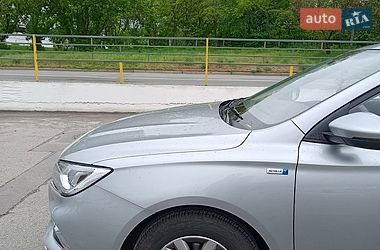 Седан MG 5 2022 в Киеве