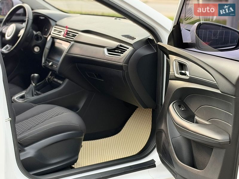 Седан MG 5 2021 в Тернополе фото 25 Седан MG 5 2021 в Тернополе