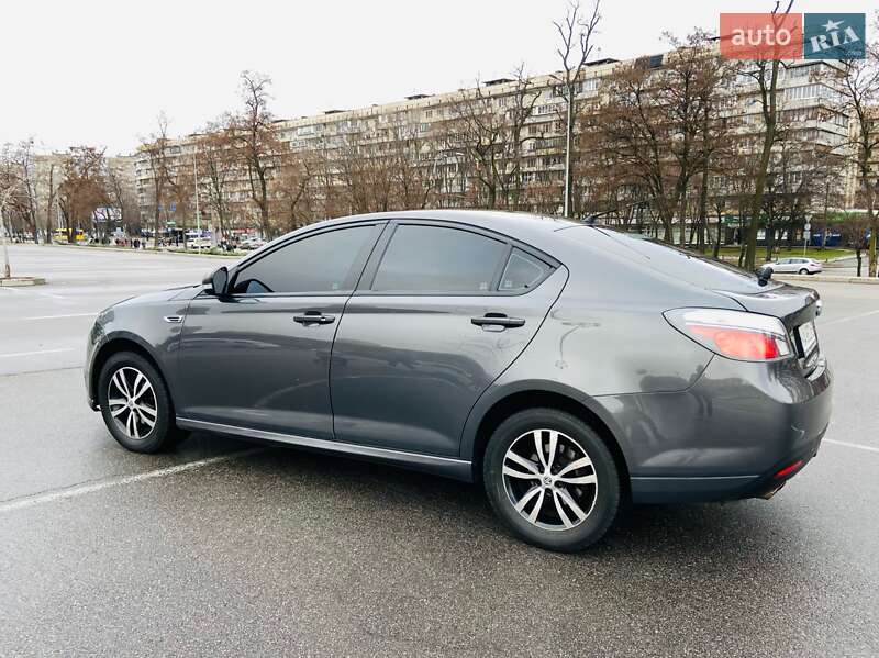 Лифтбек MG 6 2013 в Киеве фото 7 Лифтбек MG 6 2013 в Киеве