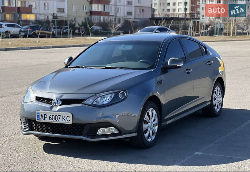 MG 6 2012
