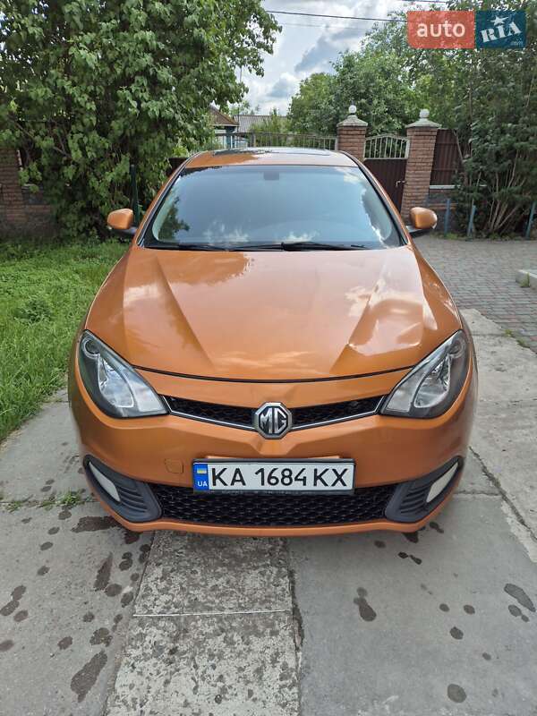 Фастбек MG 6 2012 в 