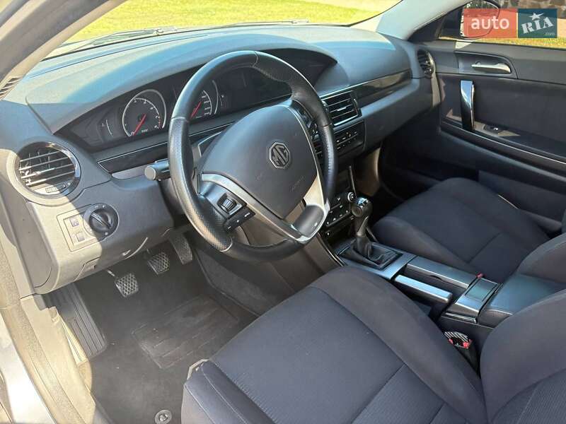 Фастбэк MG 6 2012 в Зенькове