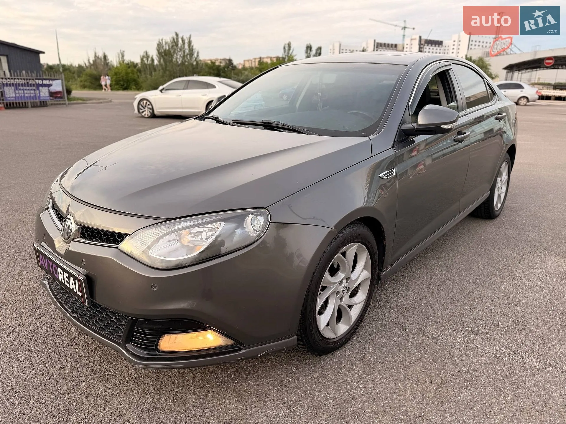 2013 MG 6 - мініатюра 15