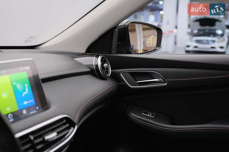 Внедорожник / Кроссовер MG HS 2022 в Киеве