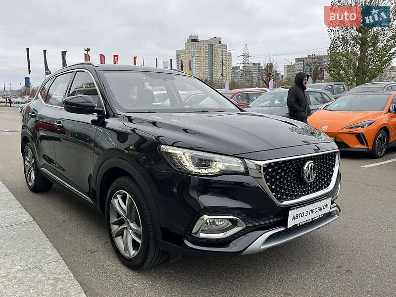 Внедорожник / Кроссовер MG HS 2021 в Киеве