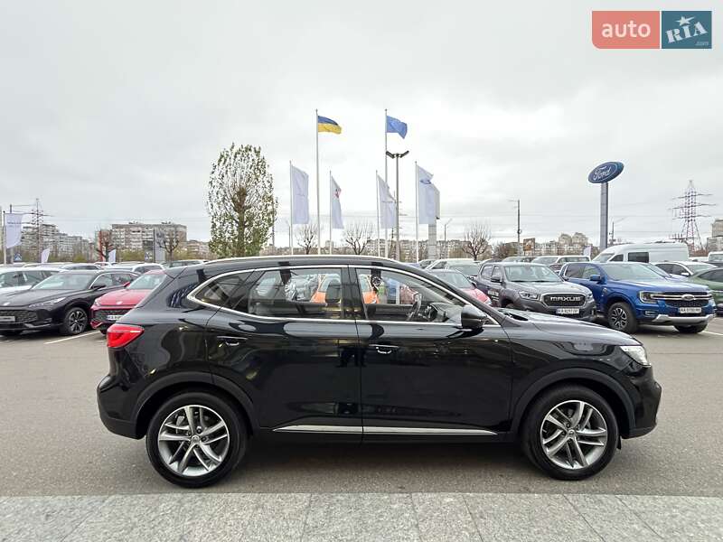 Внедорожник / Кроссовер MG HS 2021 в Киеве