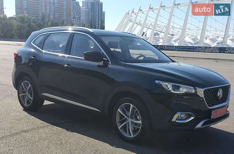 Внедорожник / Кроссовер MG HS 2021 в Киеве