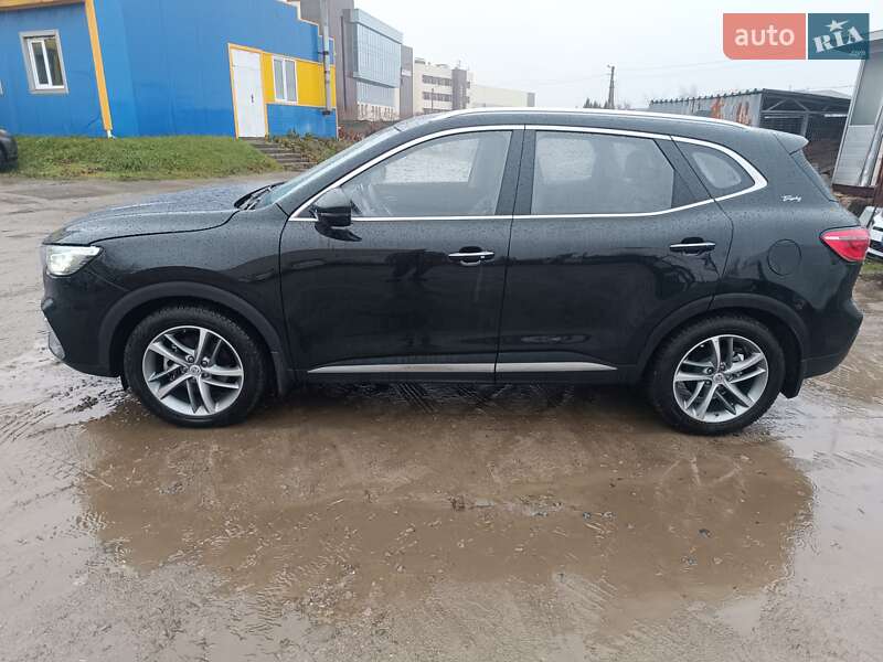 Внедорожник / Кроссовер MG HS 2022 в Киеве