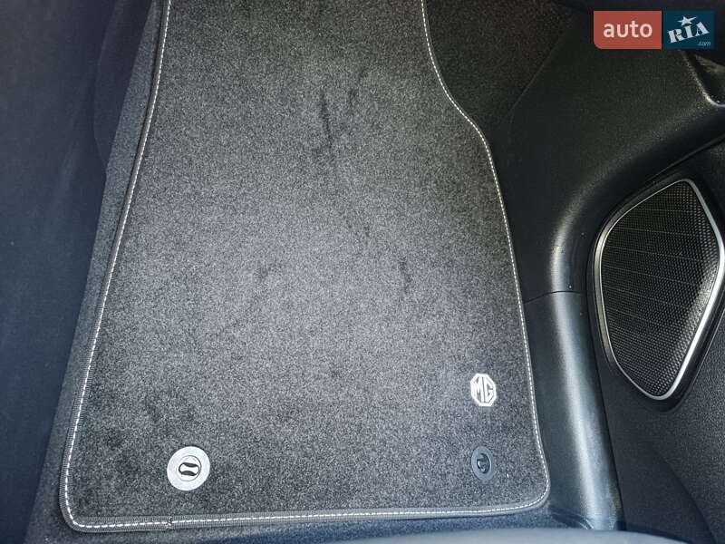 Внедорожник / Кроссовер MG HS 2022 в Киеве