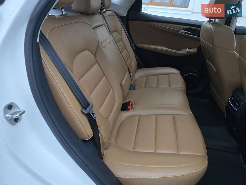 Позашляховик / Кросовер MG HS 2022 в Івано-Франківську