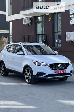 Внедорожник / Кроссовер MG ZS EV 2021 в Львове