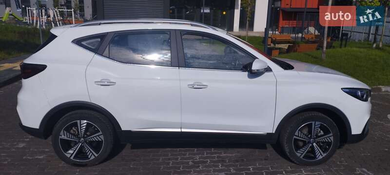 Внедорожник / Кроссовер MG ZS EV 2020 в Львове