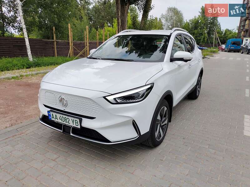 MG ZS EV 2023