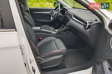 Внедорожник / Кроссовер MG ZS EV 2023 в 