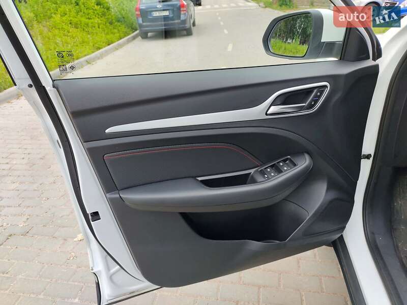 Внедорожник / Кроссовер MG ZS EV 2023 в Софиевской Борщаговке