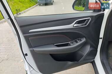 Внедорожник / Кроссовер MG ZS EV 2023 в 