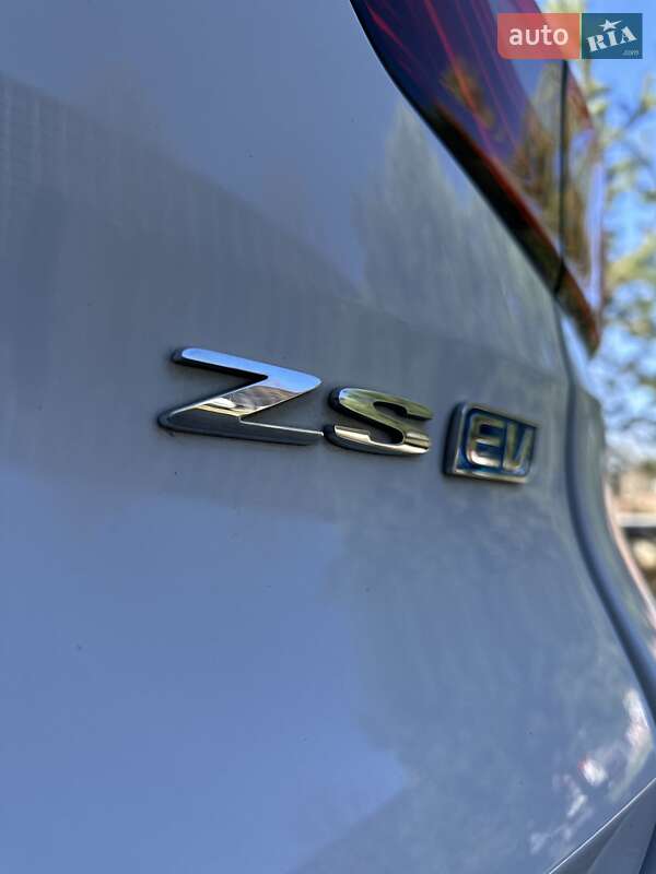 Внедорожник / Кроссовер MG ZS EV 2019 в Днепре