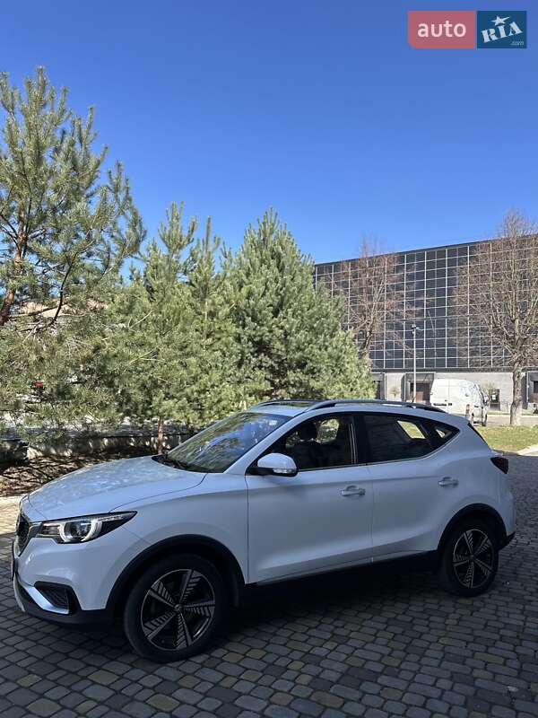 Внедорожник / Кроссовер MG ZS EV 2019 в Днепре