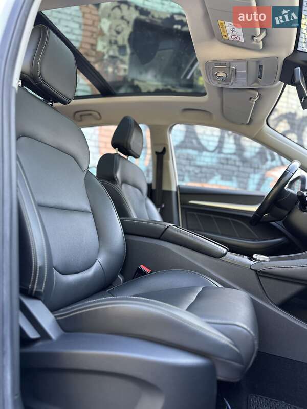 Внедорожник / Кроссовер MG ZS EV 2019 в Днепре