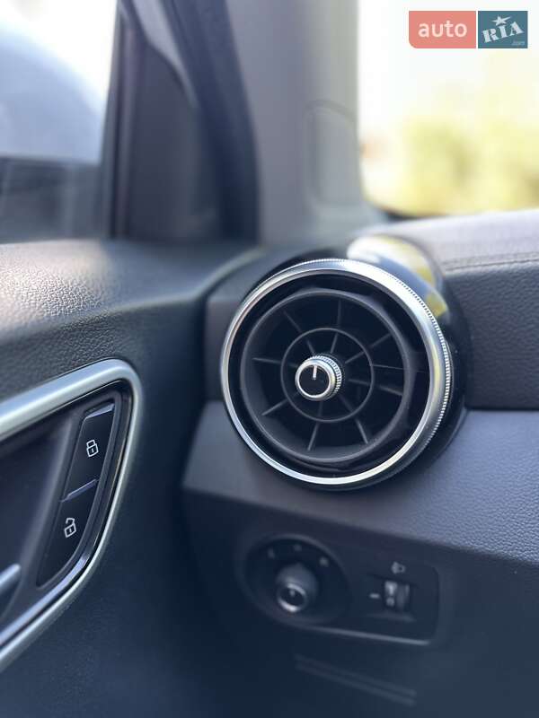 Внедорожник / Кроссовер MG ZS EV 2019 в Днепре