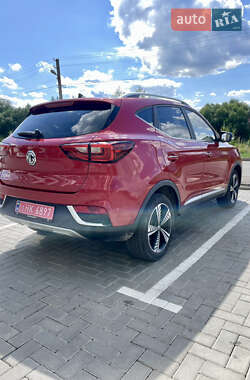 Внедорожник / Кроссовер MG ZS EV 2021 в 