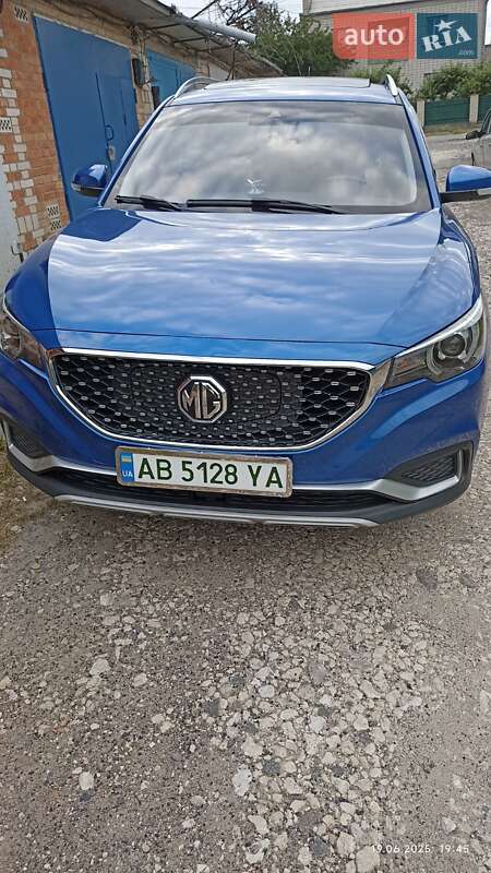MG ZS EV 2019
