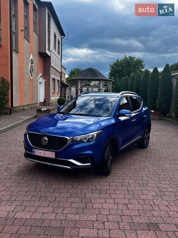 MG ZS EV 2020