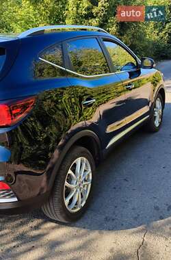 Позашляховик / Кросовер MG ZS EV 2019 в  фото 5 Позашляховик / Кросовер MG ZS EV 2019 в