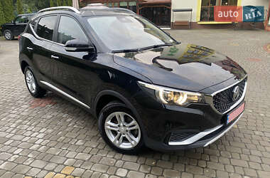 Позашляховик / Кросовер MG ZS EV 2020 в 
